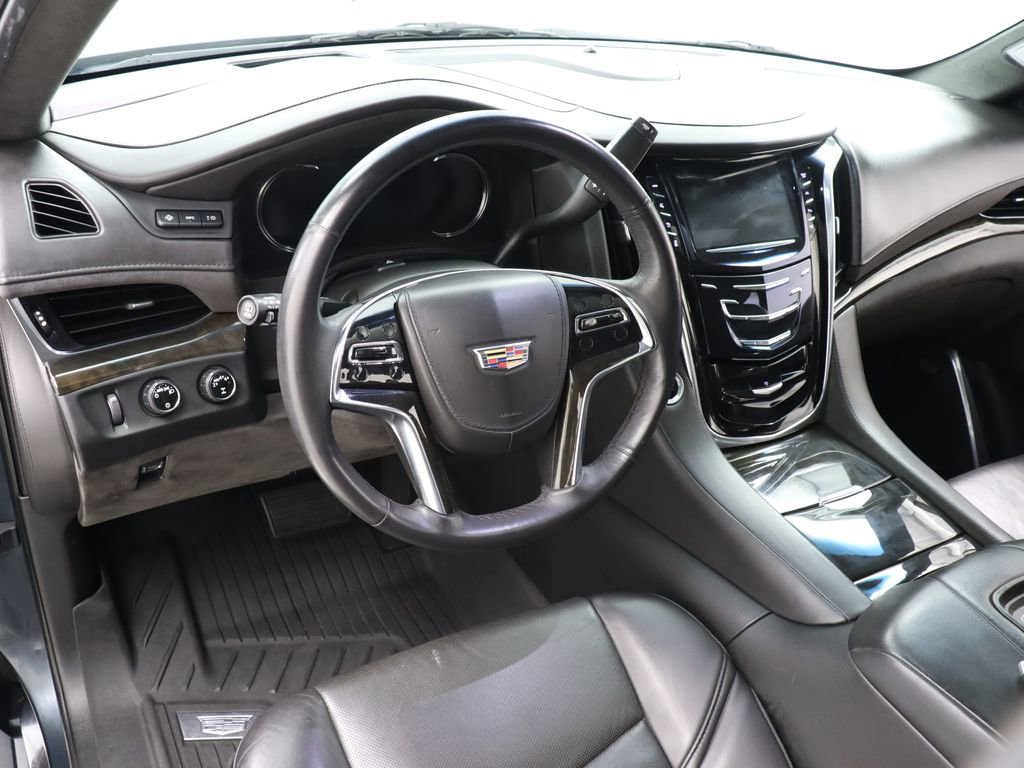 Used 2019 Cadillac Escalade Platinum image 13