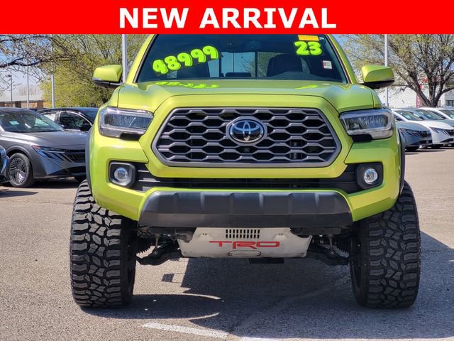 Used 2023 Toyota Tacoma TRD Off-Road w/ TRD Premium Off Road Package image 2