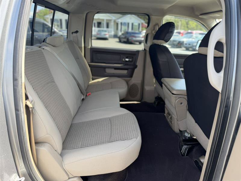 Used 2011 RAM 1500 Classic SLT w/ Remote Start & Security Group AWD/4WD image 15