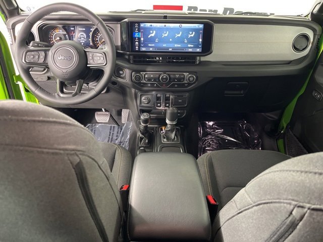 Used 2025 Jeep Wrangler Sport image 6