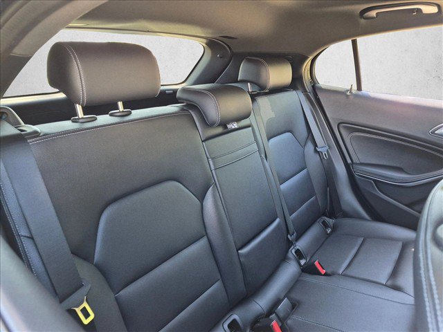 Used 2018 Mercedes-Benz GLA 250 4MATIC image 14