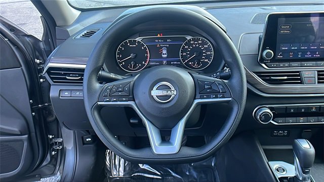 Used 2025 Nissan Altima 2.5 SV image 22