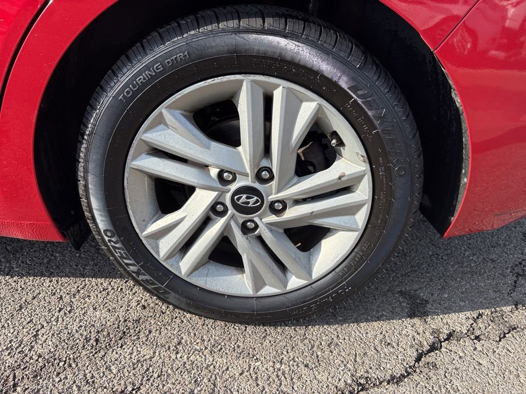 Used 2020 Hyundai Elantra SEL image 4