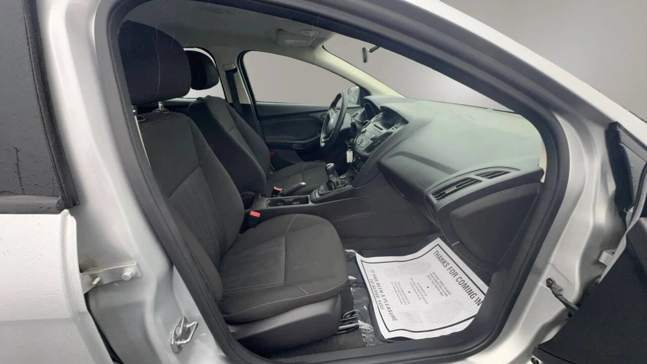 Used 2015 Ford Focus S image 16