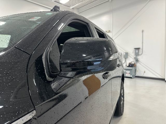 Used 2023 GMC Yukon AT4 w/ AT4 Premium Package image 15