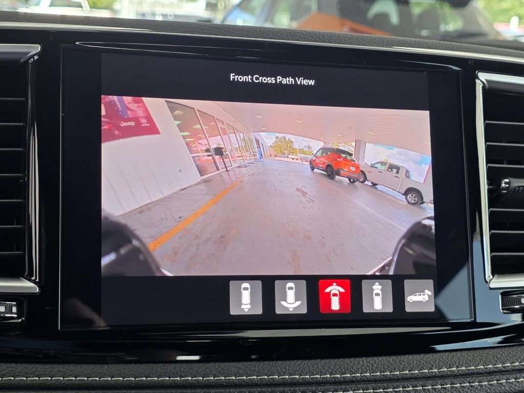 New 2026 Chrysler Pacifica Limited w/ Uconnect Theater Family Group image 24