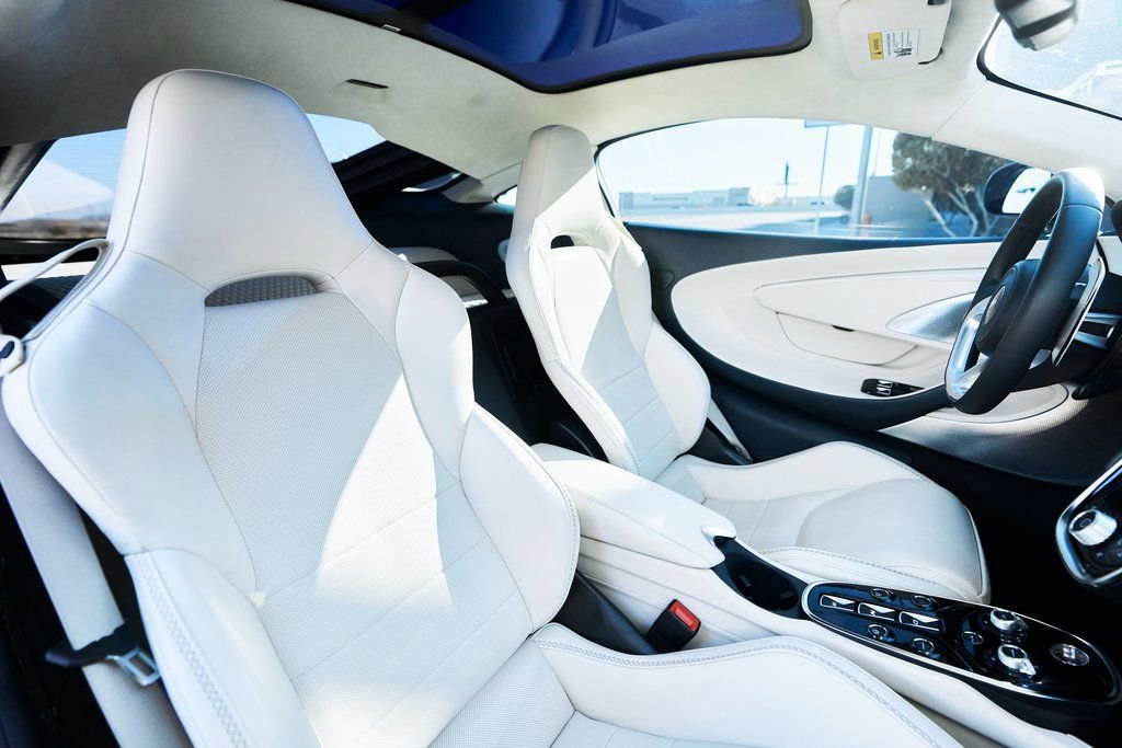 Used 2022 McLaren GT image 38