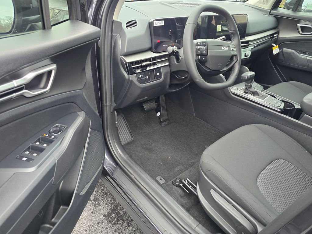 New 2026 Kia Sportage LX image 9