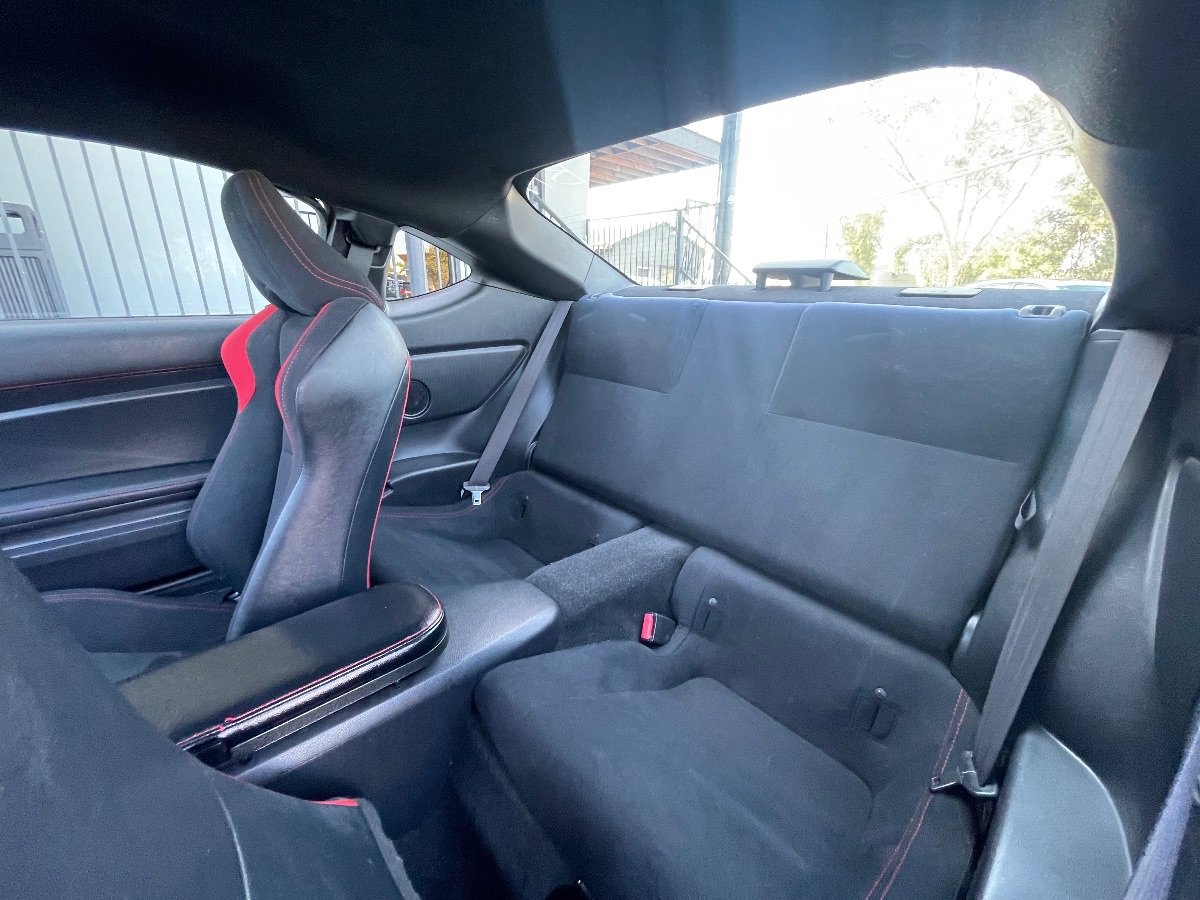 Used 2015 Scion FR-S RWD image 15