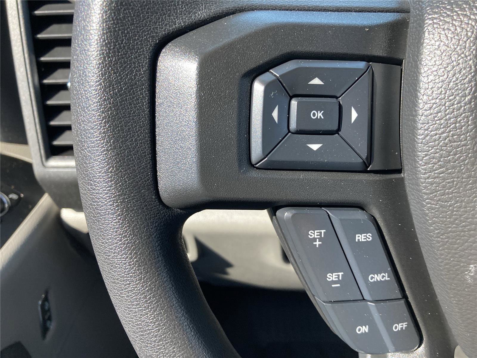 Used 2022 Ford F250 XL w/ STX Appearance Package image 19