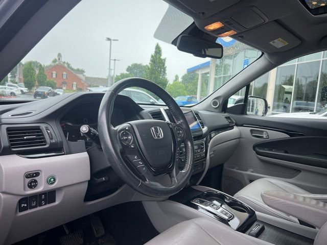 Used 2018 Honda Pilot Touring image 13