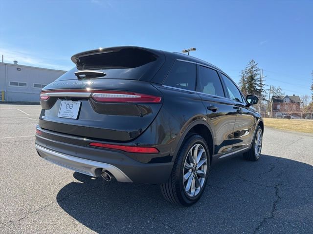 Used 2022 Lincoln Corsair AWD w/ Premium Package image 9