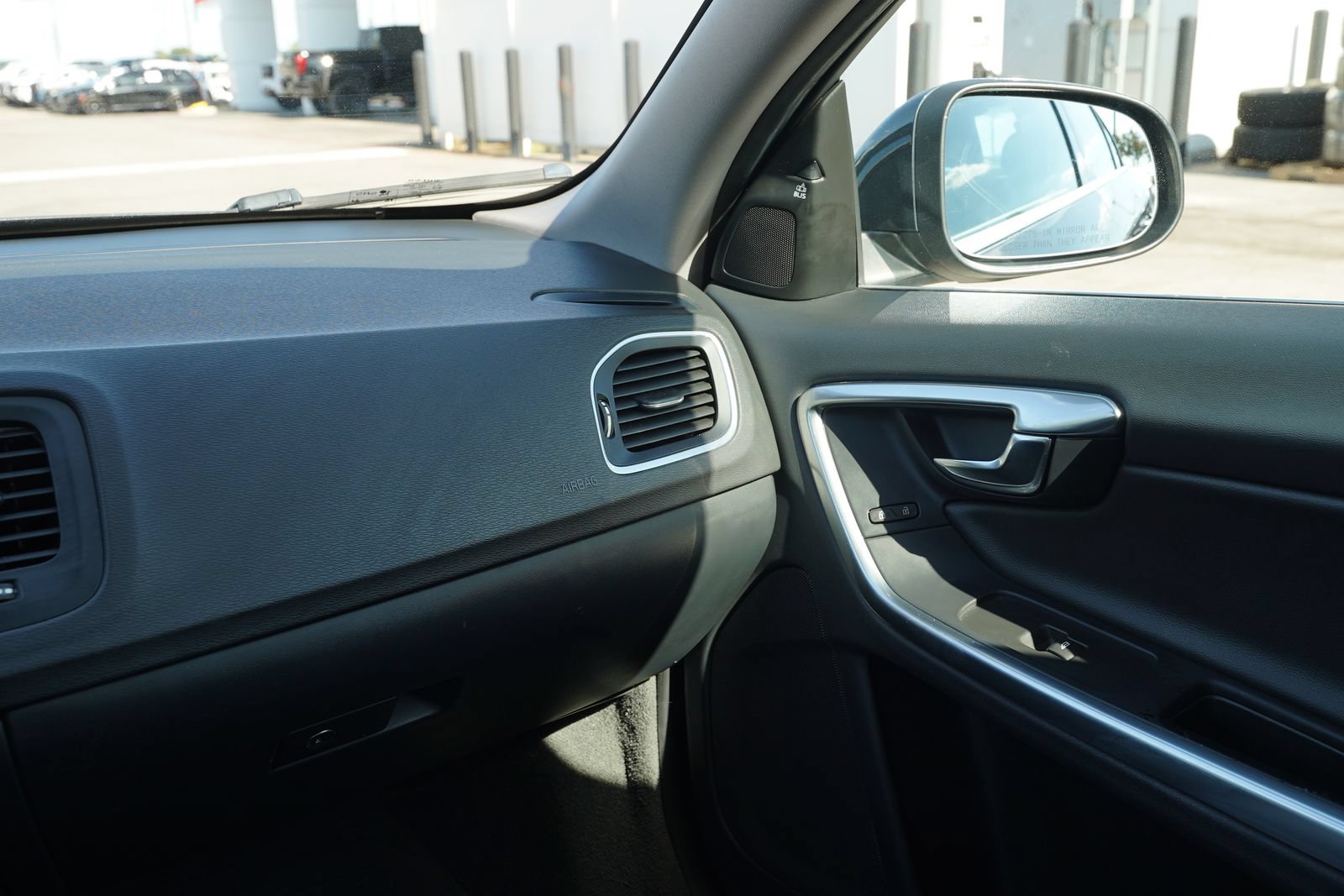 Used 2016 Volvo S60 T5 Premier w/ Convenience Package FWD image 8