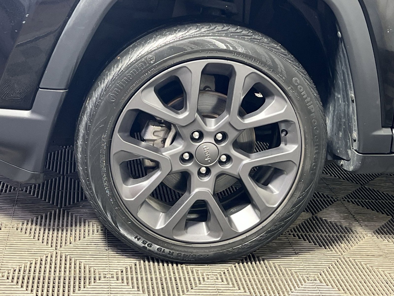 Used 2021 Jeep Compass 80th Special Edition image 12