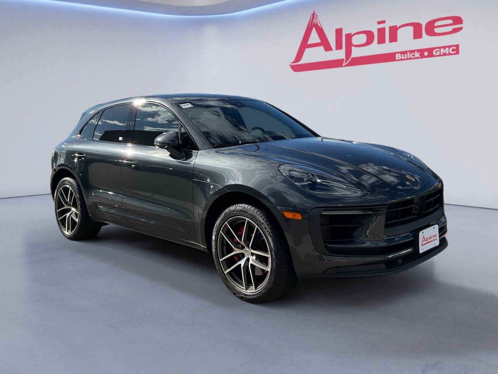Used 2023 Porsche Macan S AWD/4WD image 7