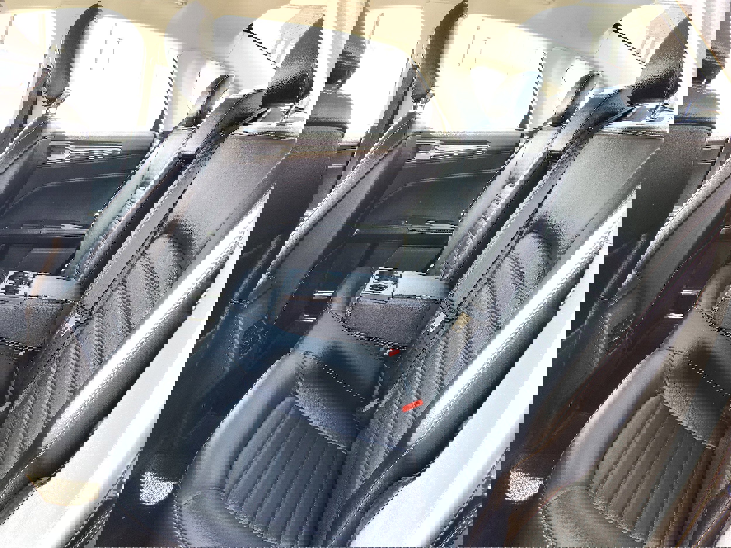 Certified 2017 Ford Fusion SE w/ Fusion SE Technology Package image 10