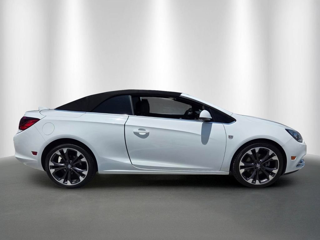 Used 2019 Buick Cascada Premium FWD image 2