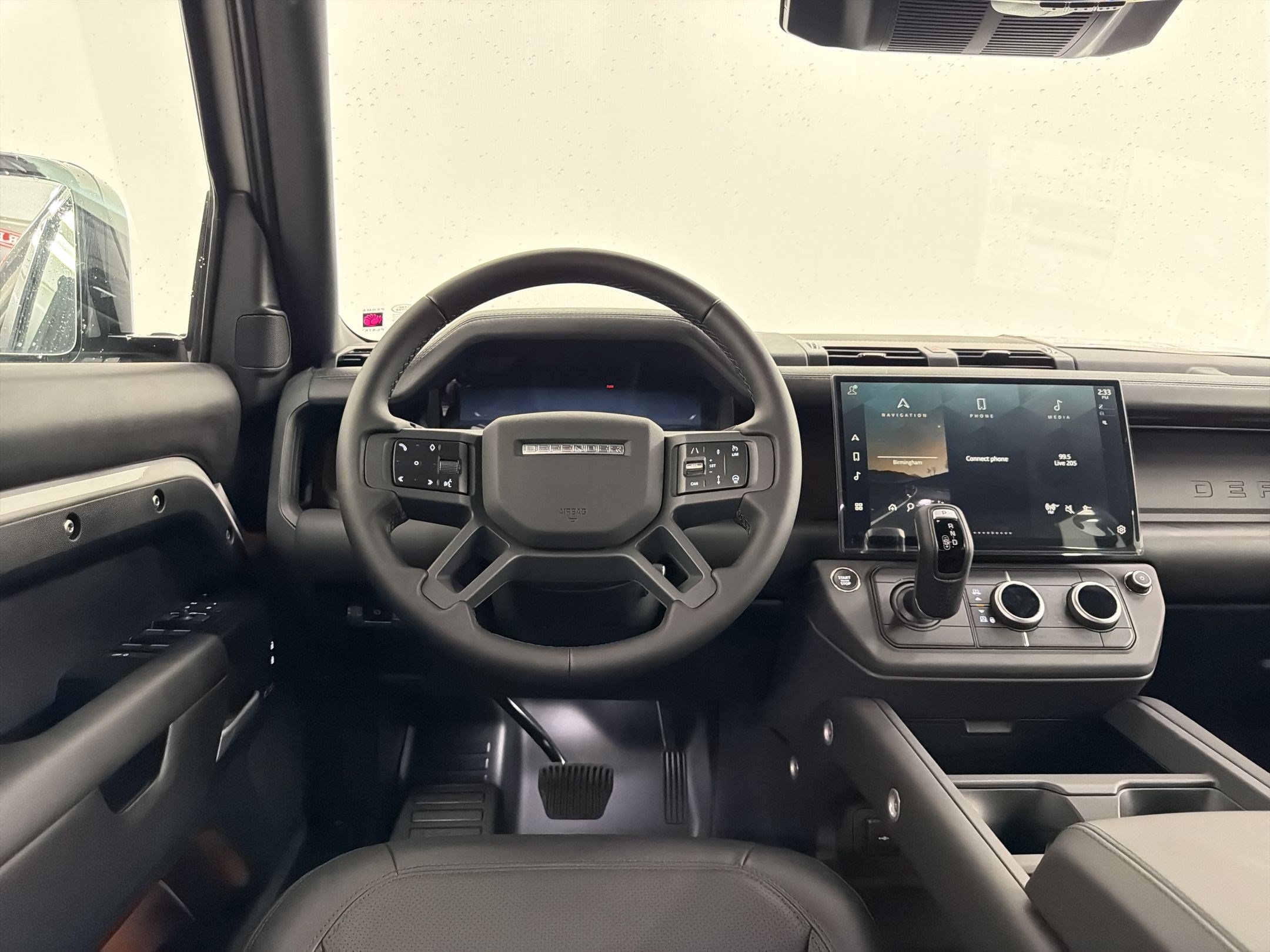 New 2026 Land Rover Defender 130 X-Dynamic SE AWD/4WD image 29