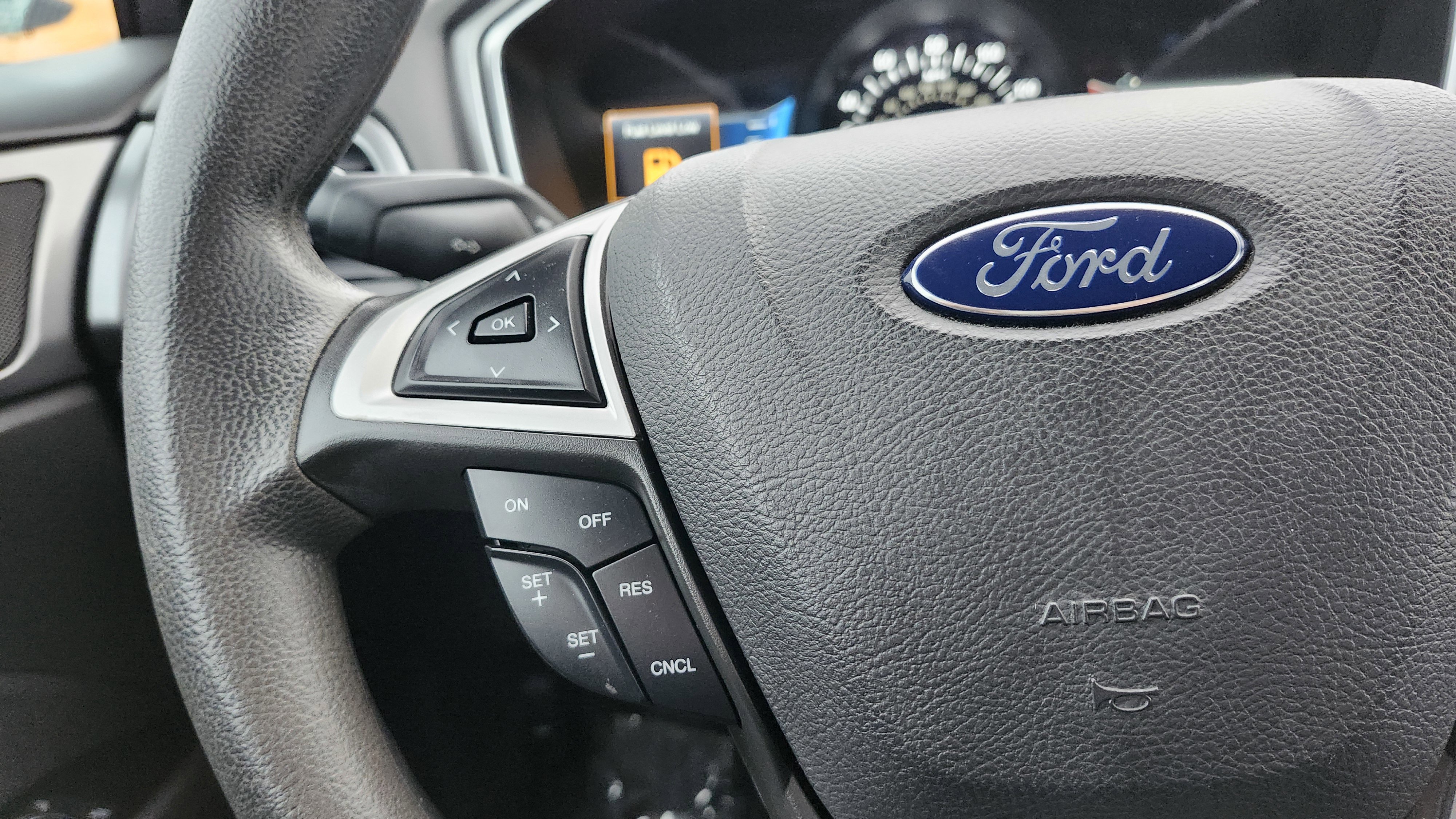 Used 2016 Ford Fusion SE image 32