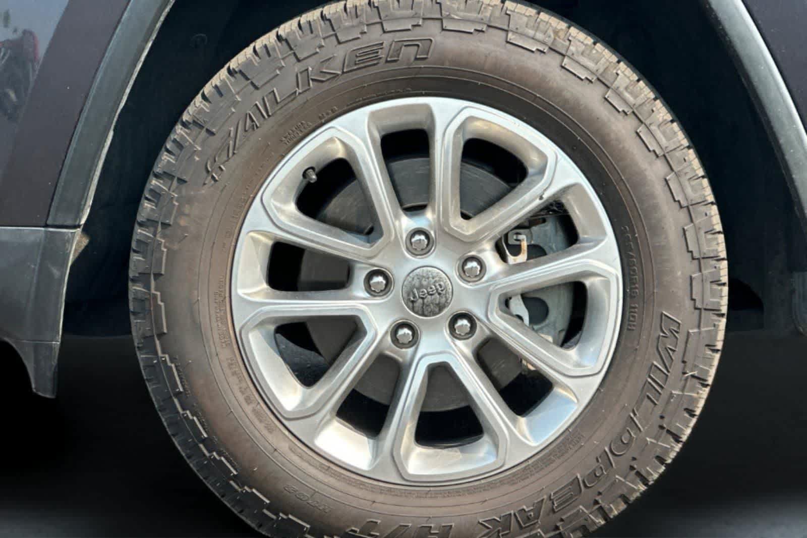 Used 2014 Jeep Grand Cherokee Limited AWD/4WD image 30