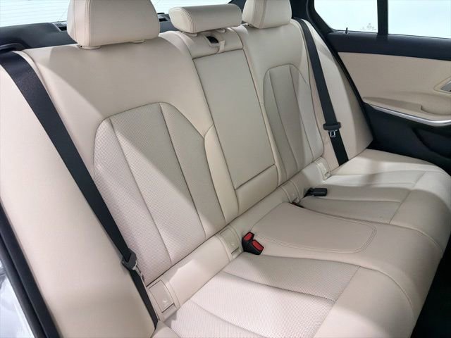 Certified 2023 BMW 330i xDrive Sedan w/ Premium Package AWD/4WD image 22