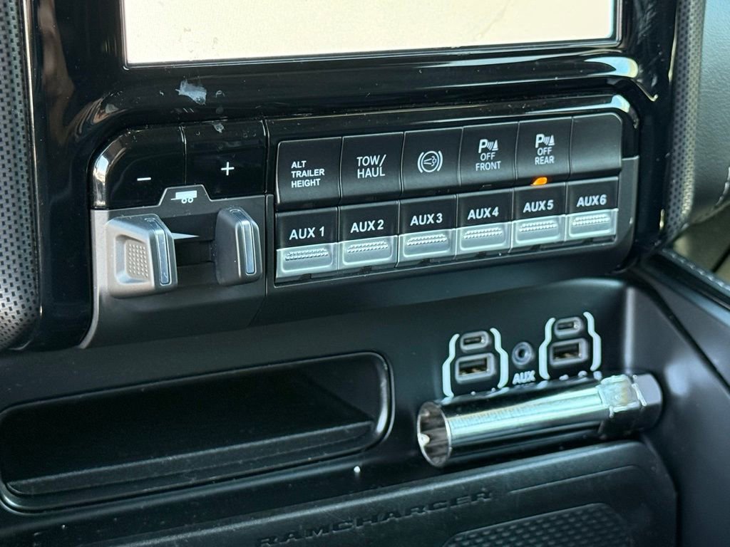 Used 2022 RAM 3500 Limited image 10