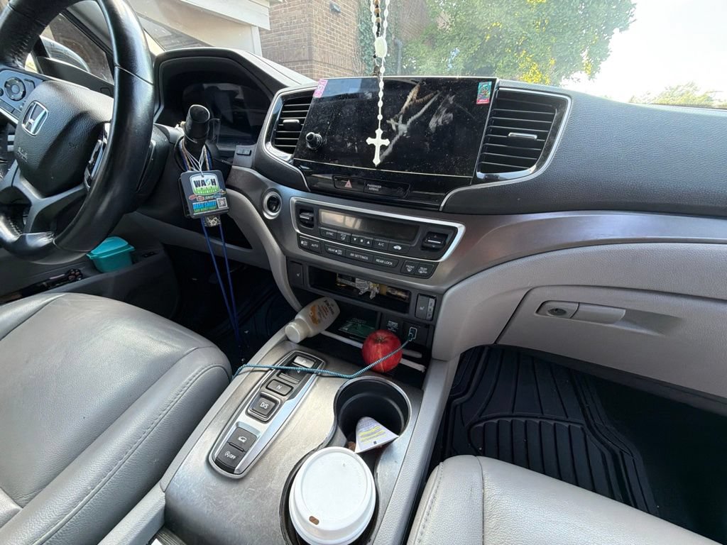 Certified 2022 Honda Pilot Special Edition image 11