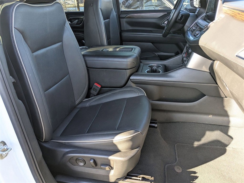 Used 2023 Chevrolet Suburban Premier image 42