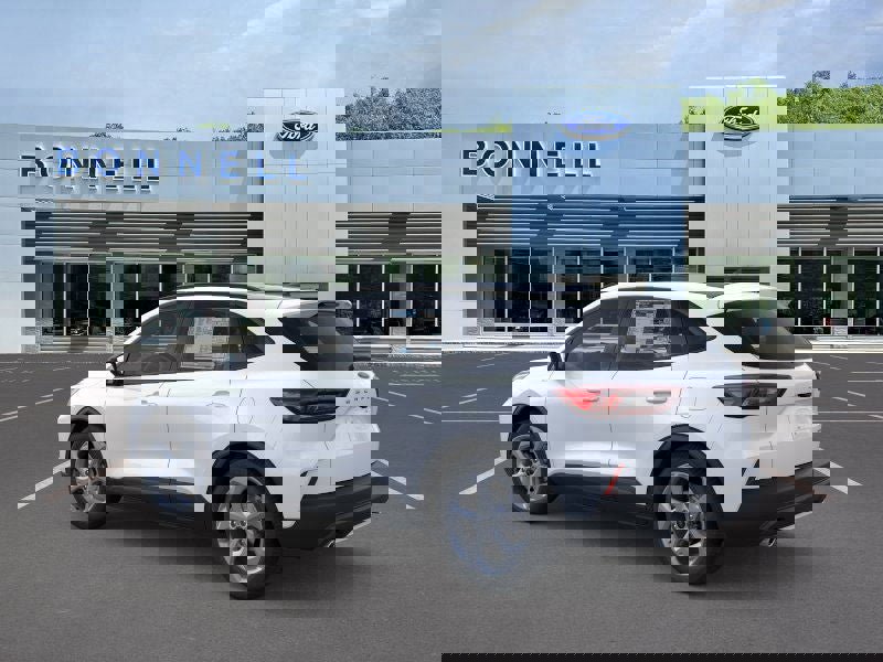 New 2025 Ford Escape ST-Line w/ Cold Weather Package image 4