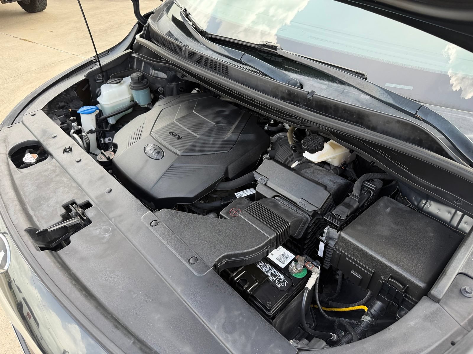 Used 2021 Kia Sedona LX FWD image 38