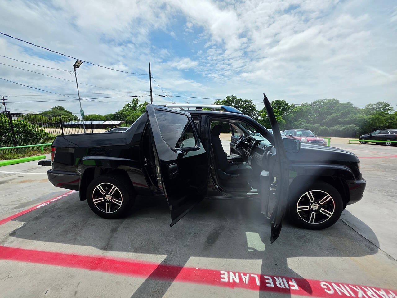 Used 2014 Honda Ridgeline Sport image 30
