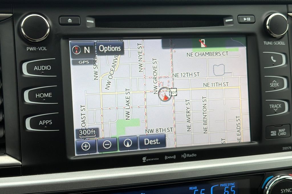 Used 2018 Toyota Highlander XLE image 19