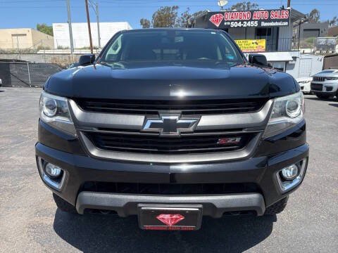 Used 2018 Chevrolet Colorado Z71 w/ LPO, Premium Interior Package AWD/4WD image 2