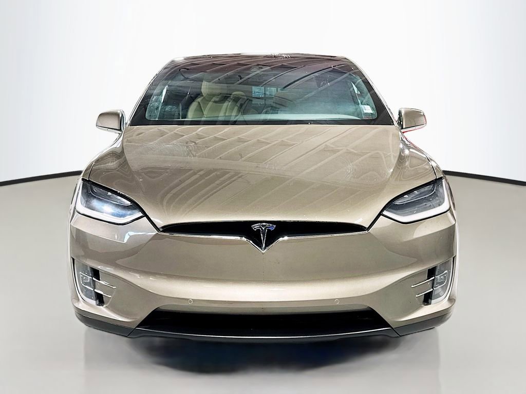 Used 2016 Tesla Model X Performance image 2