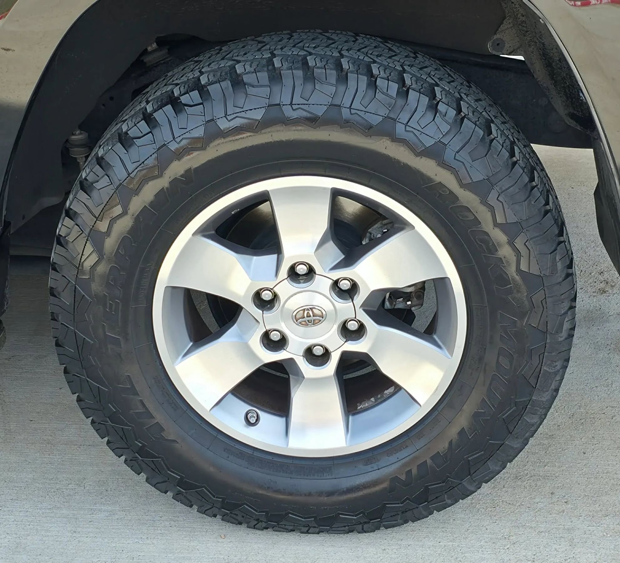 Used 2012 Toyota 4Runner SR5 image 24