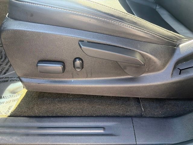 Used 2017 GMC Canyon SLT w/ Driver Alert Package AWD/4WD image 26