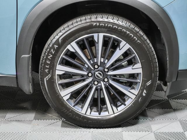 Used 2026 Nissan Pathfinder Platinum w/ Cargo Package FWD image 12