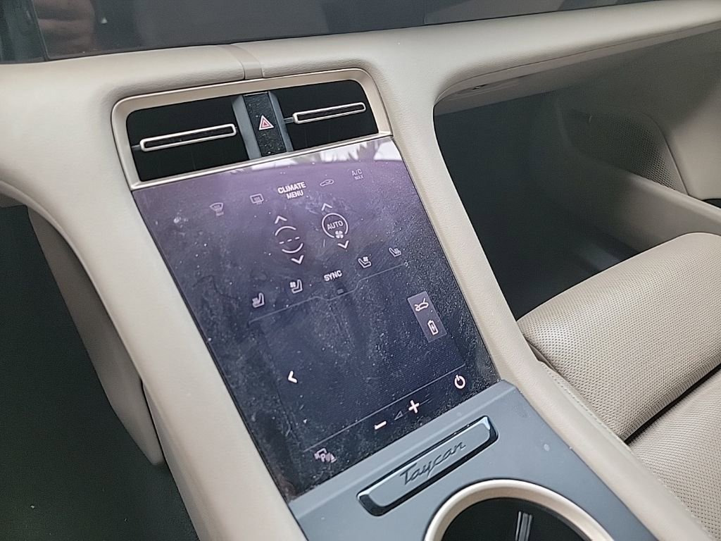 Used 2022 Porsche Taycan 4S image 11