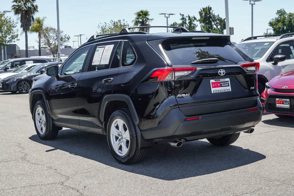 Used 2020 Toyota RAV4 XLE w/ Carpet Mat Package FWD image 6