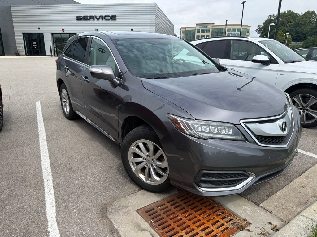 Used 2017 Acura RDX w/ Technology Package AWD/4WD image 3