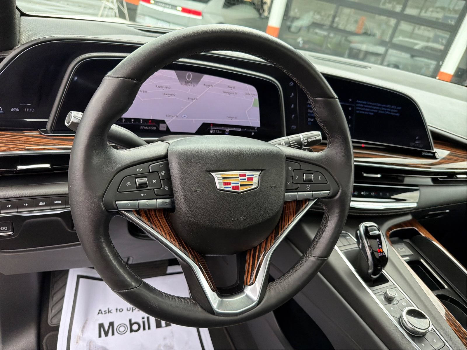 Certified 2021 Cadillac Escalade Premium Luxury AWD/4WD image 18