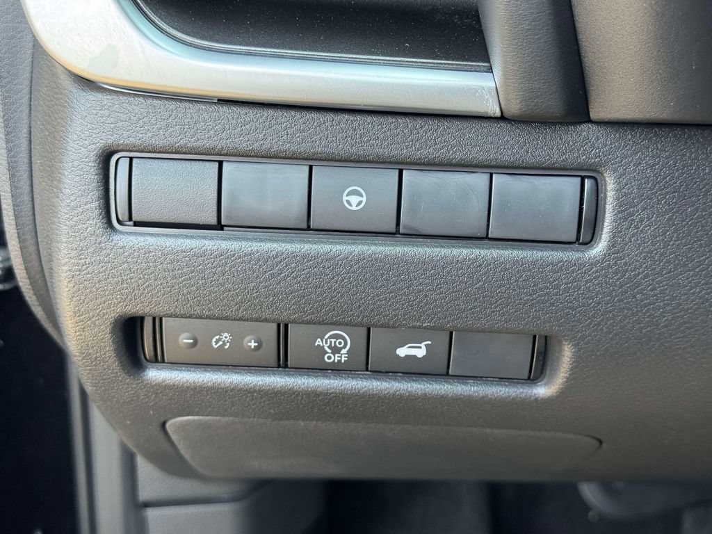 Certified 2026 Nissan Rogue SV AWD/4WD image 19