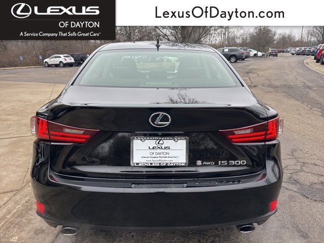 Used 2016 Lexus IS 300 AWD image 4