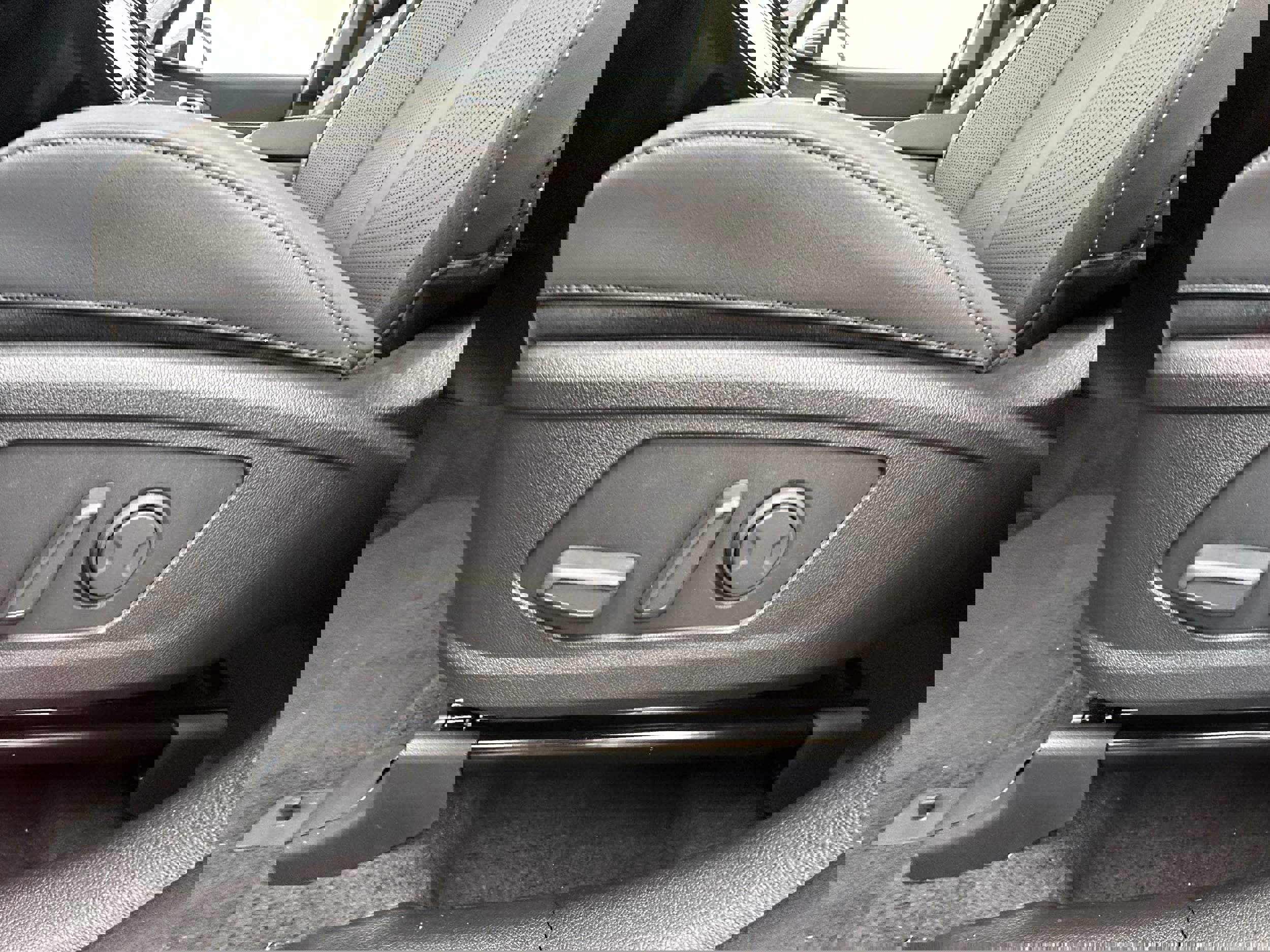 New 2026 Kia Sorento SX image 34