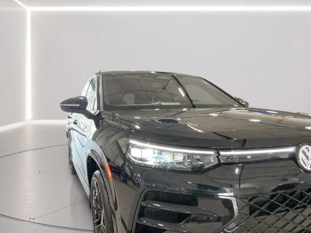 New 2026 Volkswagen Tiguan SEL R-Line AWD/4WD image 31