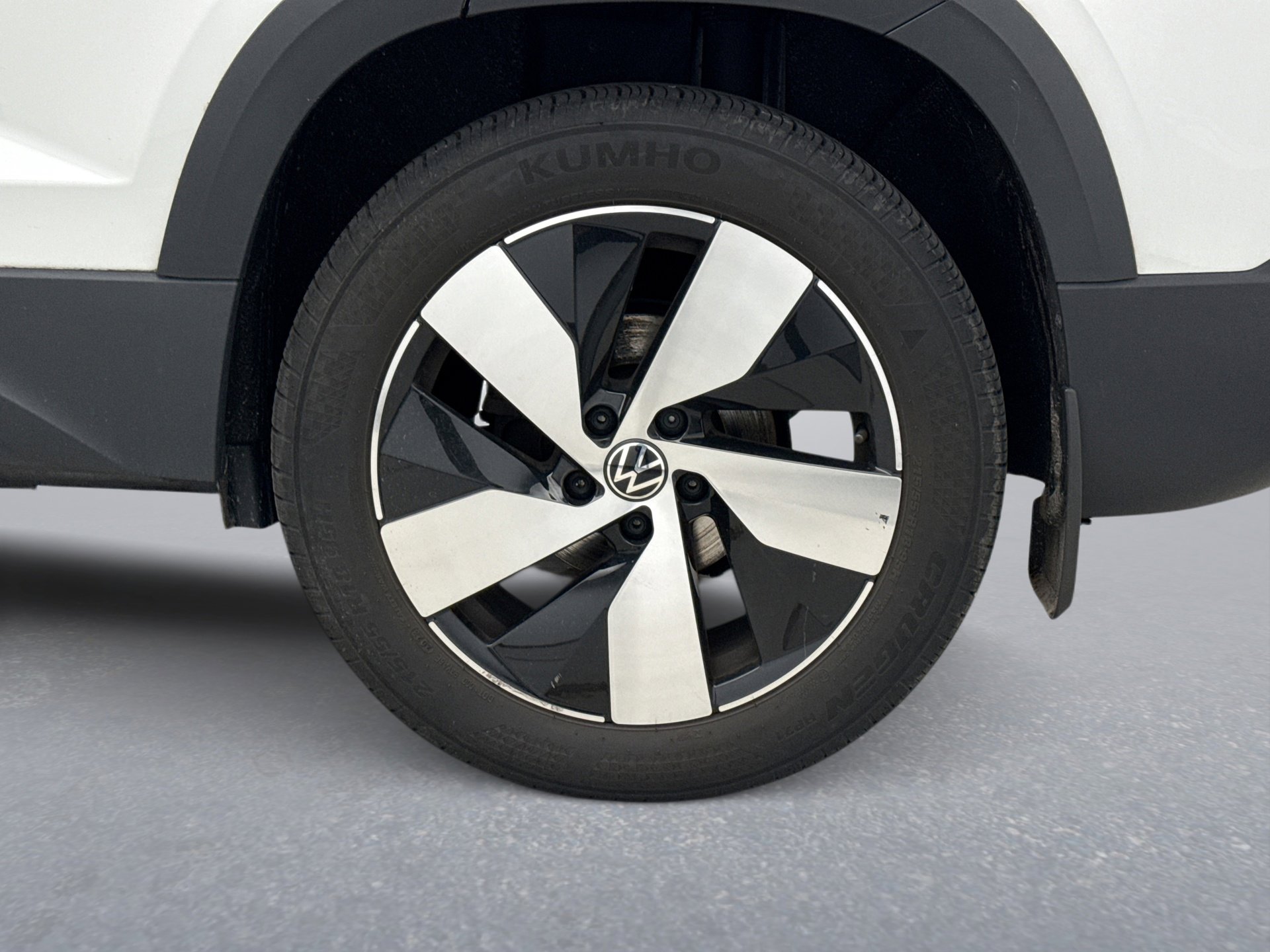 Used 2023 Volkswagen Taos S image 23