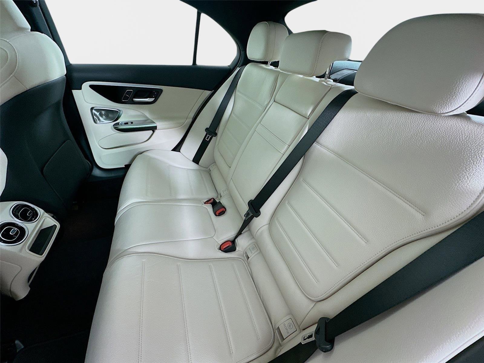 Certified 2026 Mercedes-Benz C 300 4MATIC Sedan image 31