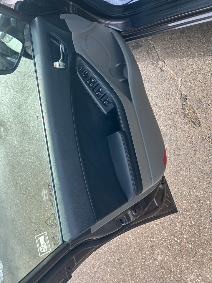 Used 2014 Kia Forte EX image 9