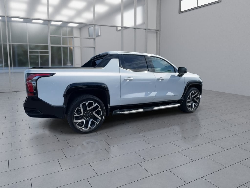 New 2024 Chevrolet Silverado EV RST AWD/4WD image 8