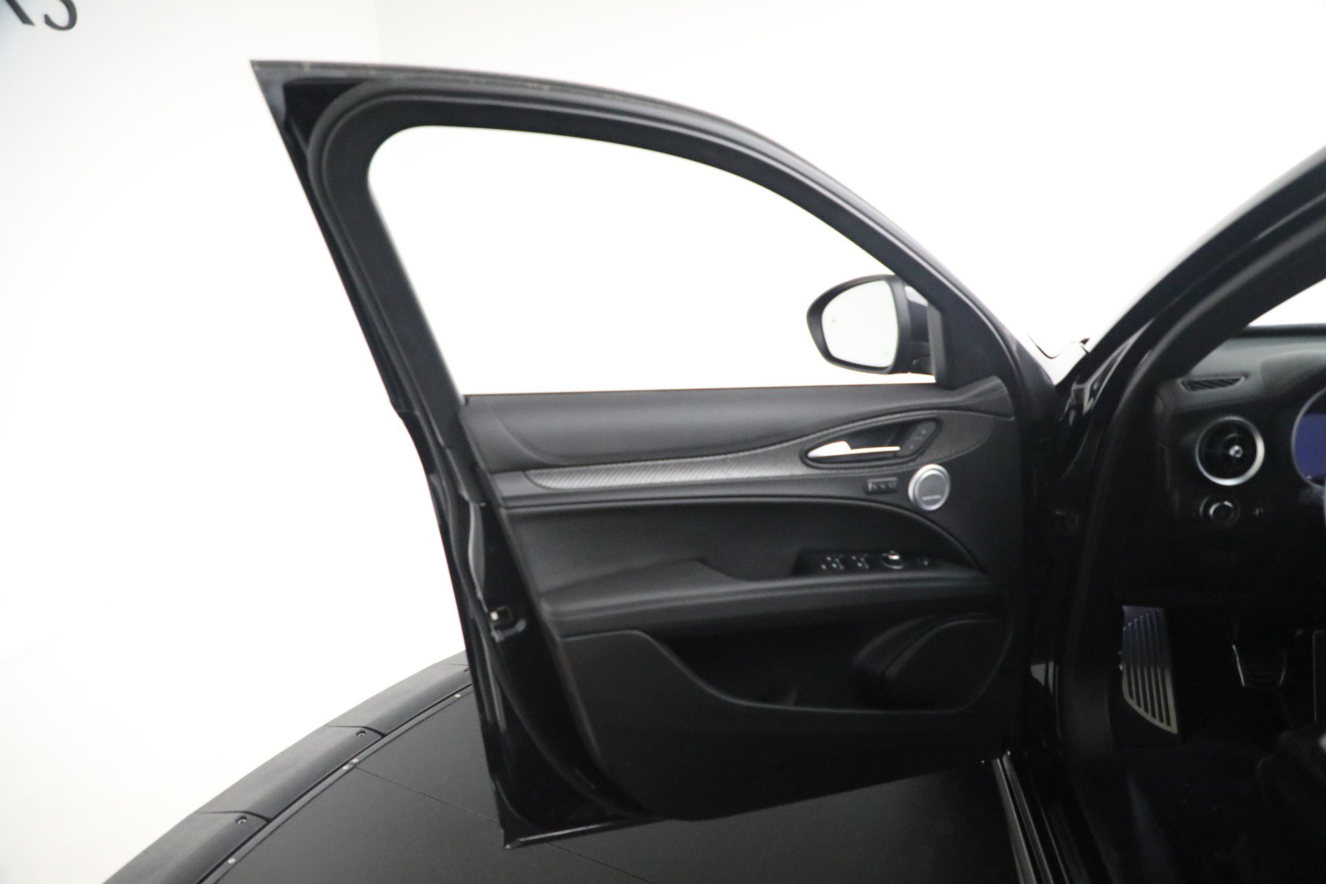 New 2024 Alfa Romeo Stelvio Quadrifoglio w/ Active Assist Plus Package AWD/4WD image 42